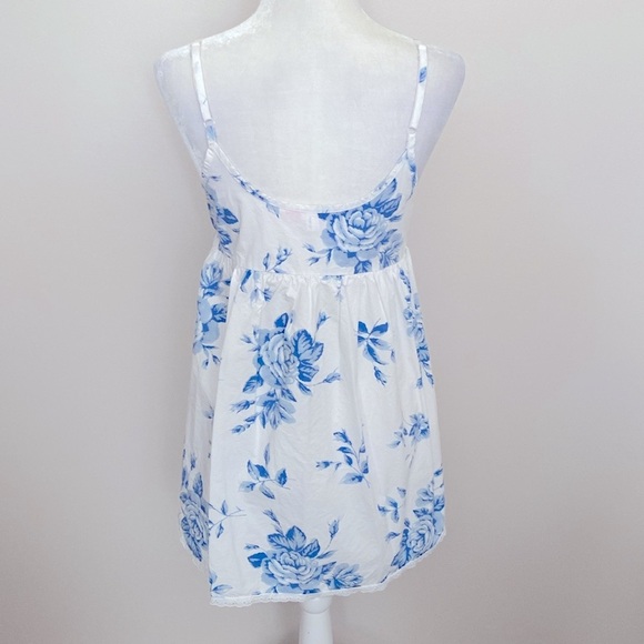 Victoria's Secret Blue Floral Dress - Picture 3 of 13